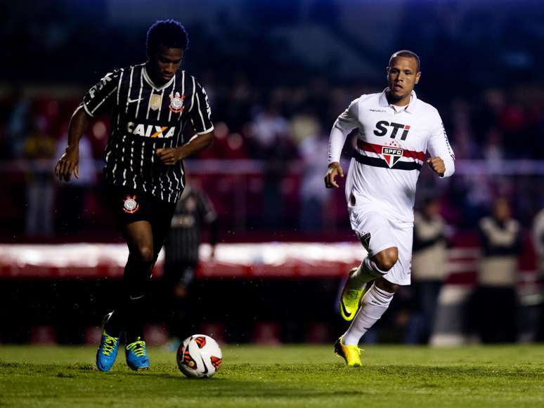 <p>São Paulo de Luís Fabiano foi derrotado no Morumbi por 2 a 1</p>