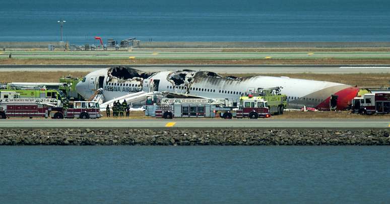 A parte superior do Boeing ficou destruída