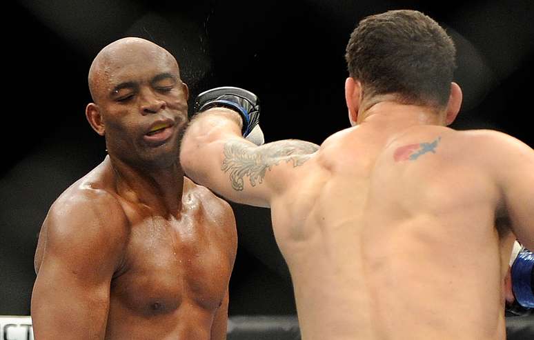 <p>Weidman afirmou que Anderson Silva faltou com respeito e que ele colocou o brasileiro no lugar dele</p>