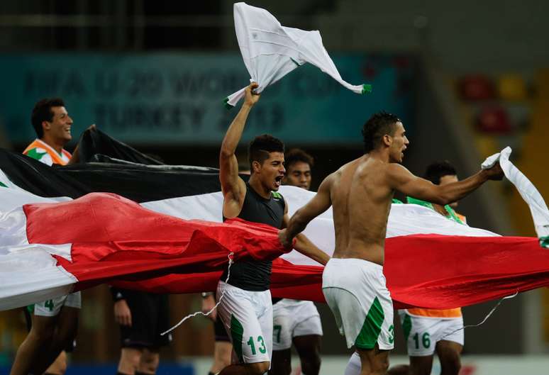 <p>Iraquianos conseguiram vitória histórica nas quartas de final</p>