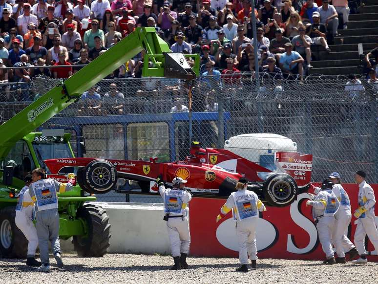 <p>Massa corre sob pressão após erro em Nurburgring</p>