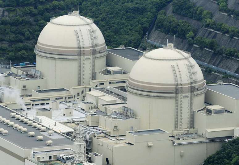 Reatores 3 e 4 da usina nuclear de Fukushima