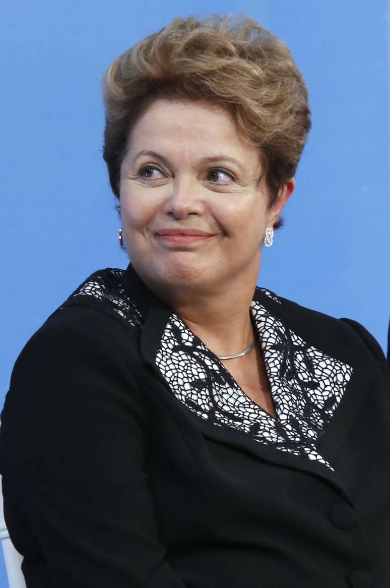 <p>Pesquisa aponta dificuldade de reelei&ccedil;&atilde;o no primeiro turno&nbsp;para a presidente Dilma</p>