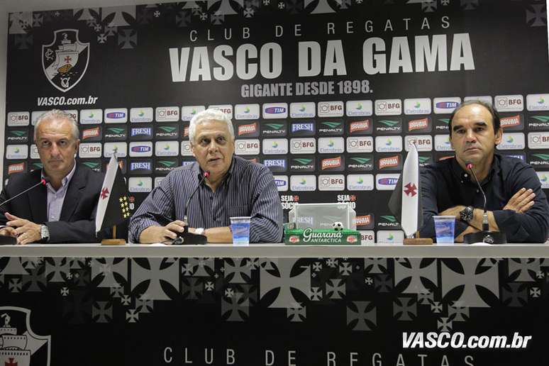 <p>Apresentação contou com as presenças do diretor Ricardo Gomes e do presidente Roberto Dinamite </p>
