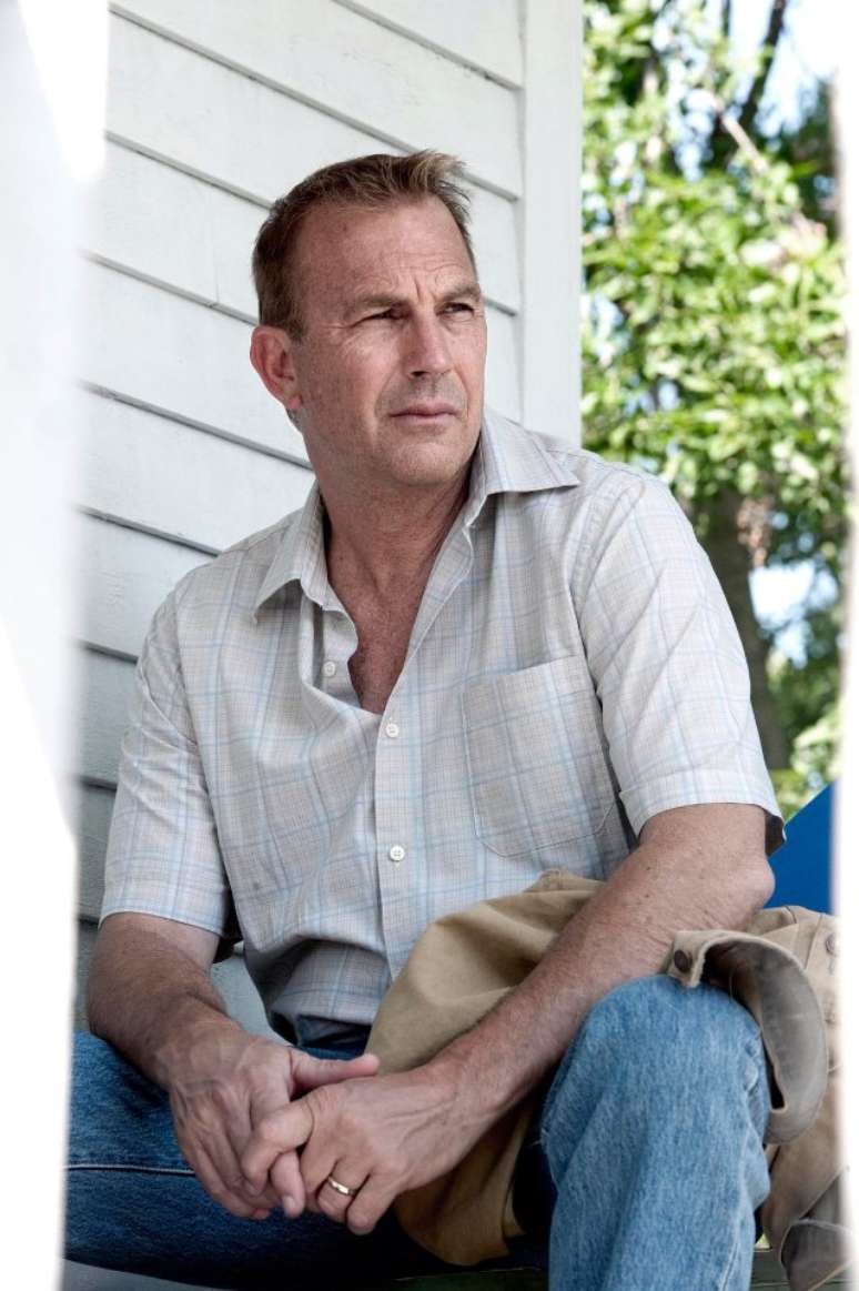 <p>Kevin Costner vive Jonathan Kent, pai do super-herói</p>