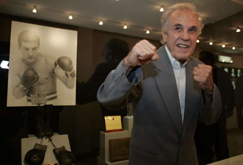 &Eacute;der Jofre est&aacute; em observa&ccedil;&atilde;o e ter&aacute; diagn&oacute;stico destalhado nesta sexta