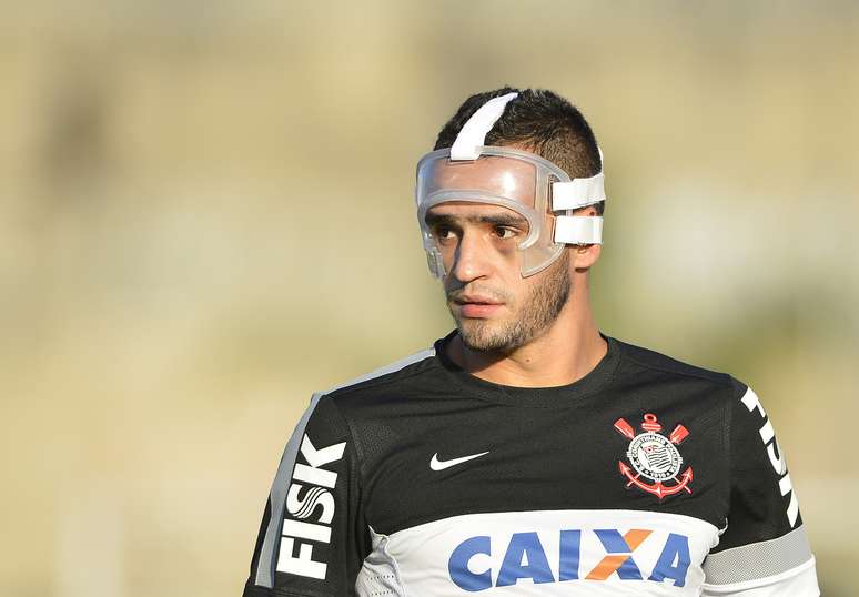 <p>Primeira máscara usada por Renato Augusto foi comprada em Campinas</p>