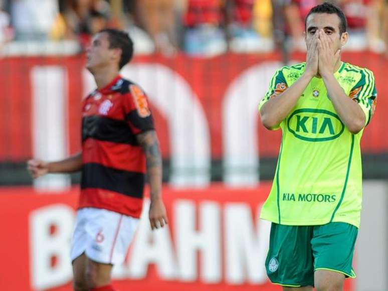Maikon Leite lamenta empate do Palmeiras com Flamengo, jogo que decretou a segunda queda do clube alviverde