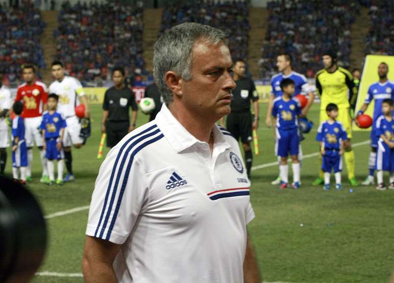 <p>Ex-Real, Mourinho foi citado em mensagem do Chelsea a Tito</p>