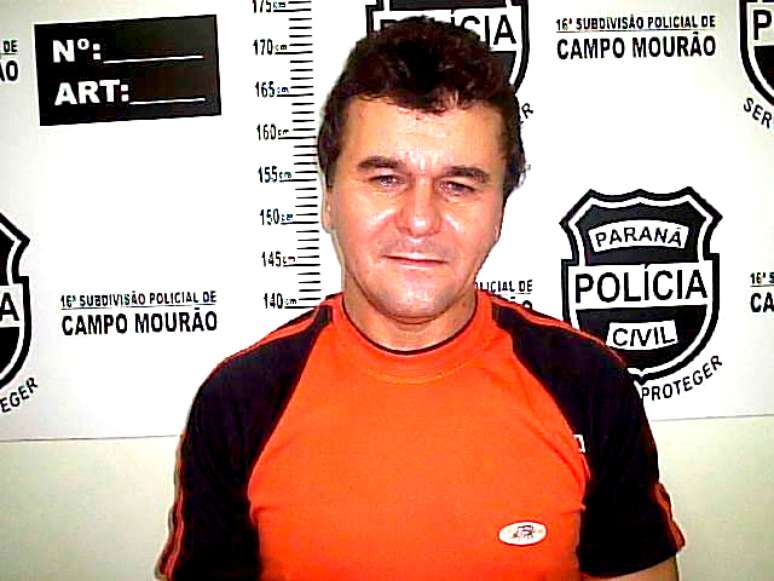 Paulo Berechavinski, 52 anos, que se apresenta também como Miguelzinho ou Hélio Ribeiro, é apontado como matador profissional e tem condenações por homicídios, roubos e furtos