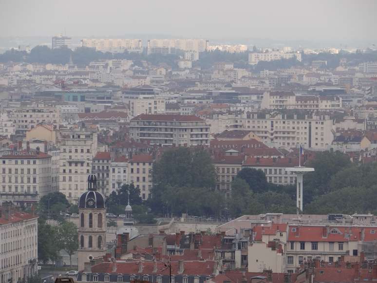 Lyon é a terceira maior cidade da França, atrás de Paris e Marselha