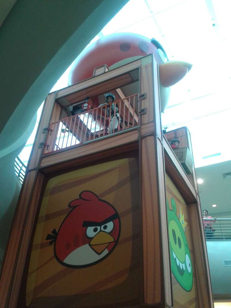 <p>Denúncia foi motivada após queixa envolvendo acidente com menina de 7 anos no Angry Birds Park</p>
