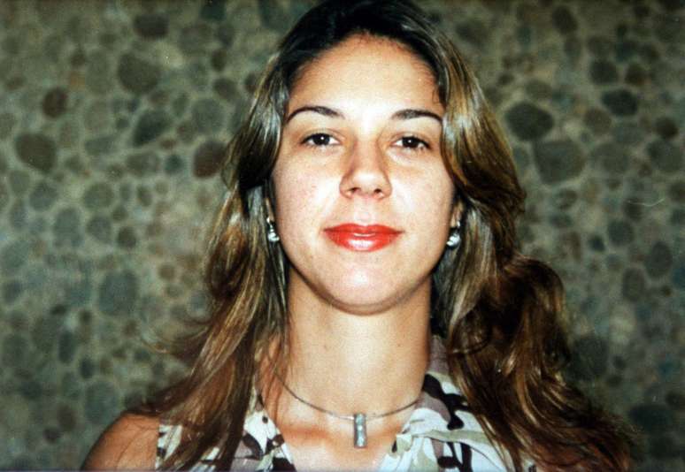 <p>Irm&atilde; de Vitor Belfort, Priscila Belfort&nbsp;est&aacute; desaparecida desde janeiro de 2004</p>