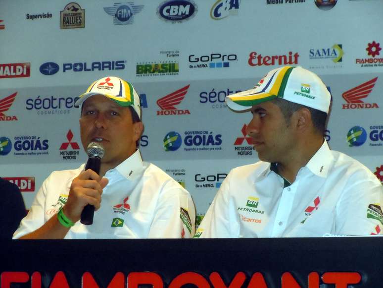 <p>Spinelli e Haddad elogiaram a dupla estrangeira</p>