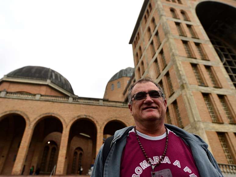 "Ele é muito humilde e isso me tocou bastante", disse o empresário Celso Ribeiro Araújo sobre o Papa