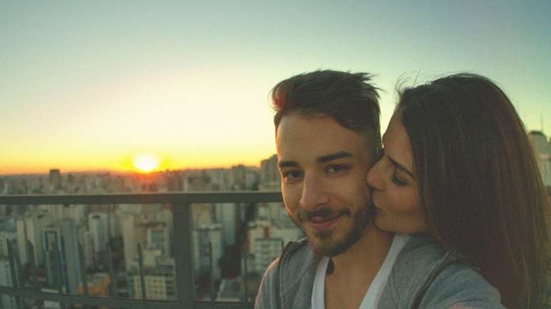 Junior Lima e M&ocirc;nica Benini assumiram o namoro em janeiro de 2013