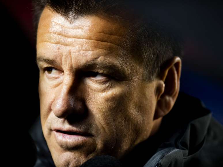 <p>Dunga faz mistério com escalação do clássico</p>