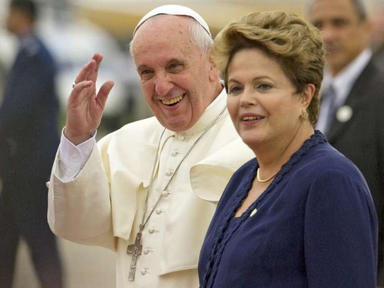 <p>Papa em encontro com a presidente Dilma, no primeiro dia da viagem ao Brasil</p>