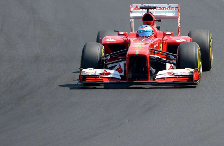 <p>Alonso estaria insatisfeito com o desempenho da Ferrari em 2013</p>