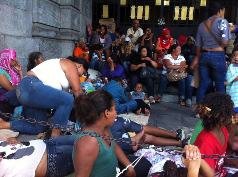<p>Grupo de sem-teto ocupou&nbsp;a prefeitura de Belo Horizonte em protesto por di&aacute;logo com o prefeito, Marcio Lacerda</p>