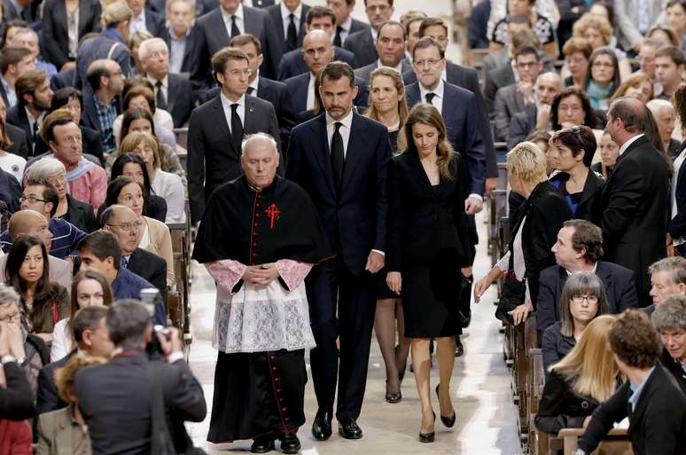 Os príncipes de Astúrias, Felipe e Letícia, chegam à catedral de Santiago de Compostela para homenagem