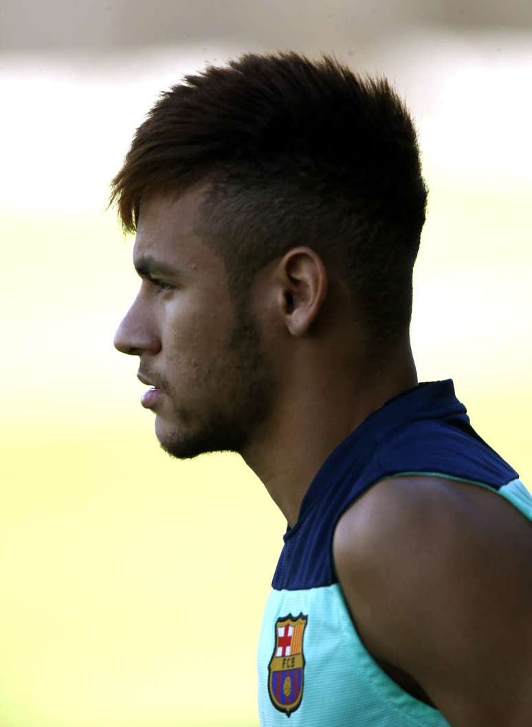 <p>Neymar deve participar alguns minutos de um amistoso do Barcelona nesta terça-feira, na Polônia, antes de enfrentar o Santos na próxima sexta-feira pelo Troféu Joan Gamper</p>