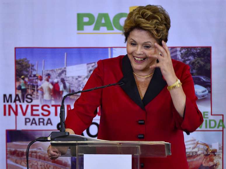 <p>Dilma Rousseff ir&aacute; participar de programas de TV para recuperar popularidade</p>