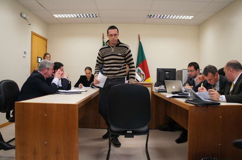 Baterista Eliel Bagesteiro de Lima afirmou que a boate estava superlotada no dia da trag&eacute;dia