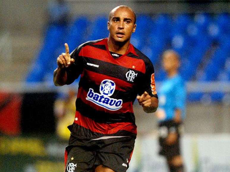 <p>Deivid já defendeu a camisa do Flamengo, rival do Botafogo</p>