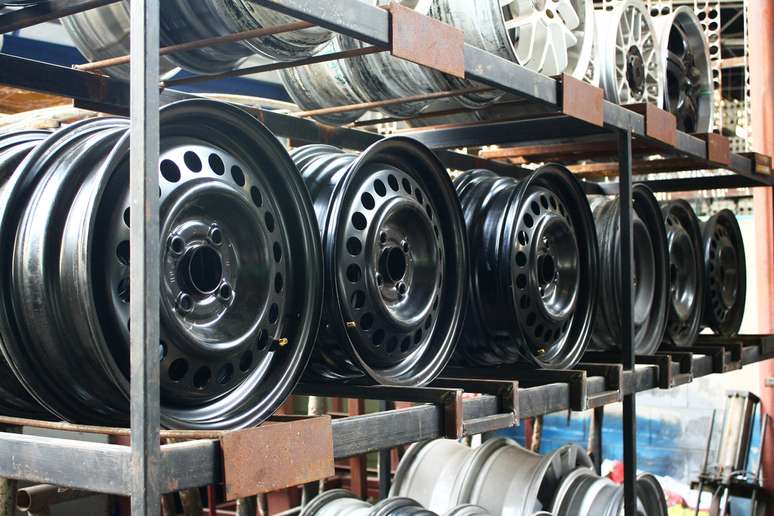 Rodas de ferro geralmente t&ecirc;m o visual n&atilde;o muito atraente