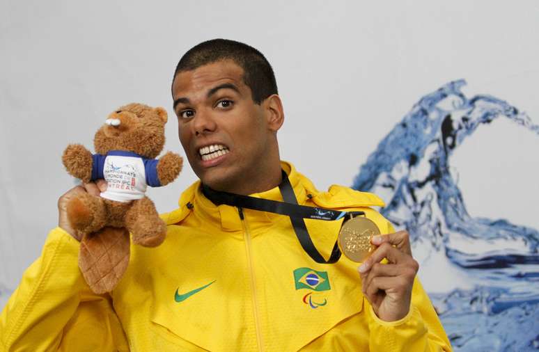 <p>André Brasil fechou a participação brasileira na noite desta segunda-feira, dominando do início ao fim os 100 m livre S10 para ficar com o ouro</p>