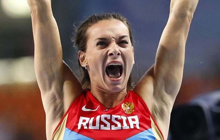Isinbayeva se casa com atleta russo 6 meses após dar à luz