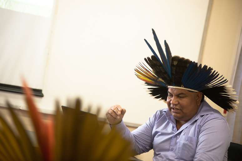 Com o título A formação da pessoa nos pressupostos da tradição: Educação Indígena Kanhgág, seu trabalho aborda as concepções da educação indígena a partir da tradição Kaingang, relacionando-as com a educação escolarizada