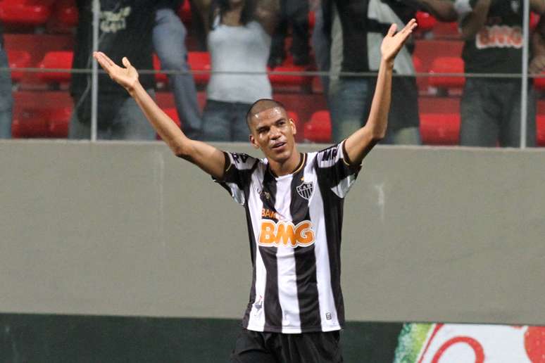 <p>Vitória sobre o Bahia animou Leonardo Silva e outros jogadores do time alvinegro</p>