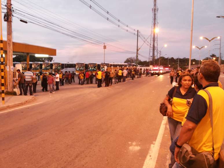 Passageiros da zona leste da cidade são prejudicados