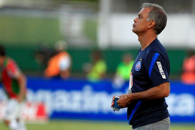 Último clube de Jorginho foi o Bahia, clube que acabou demitido após derrota por 7 a 1 para o Vitória