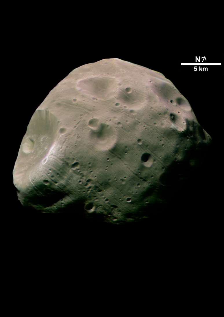 A lua Fobos foi descoberta por Asaph Hall