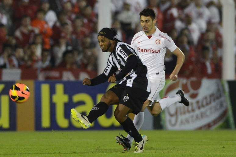 <p>Ronaldinho comemorou porque Atl&eacute;tico-MG n&atilde;o se limitou a marcar, mesmo com um a menos</p>