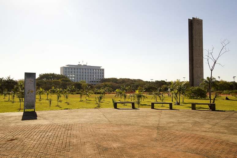 A Universidade de São Paulo (USP) é a maior instituição pública de ensino superior do Brasil em número de alunos e a melhor da América Latina de acordo com o ranking da revista inglesa Times Higher Education. Só isso já seria suficiente para justificar uma visita ao principal campus da instituição  a Cidade Universitária, na Zona Oeste da capital paulista , mas o espaço tem muito mais a oferecer, como cinemas, museus e bibliotecas gratuitas. Confira