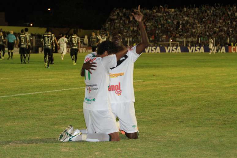 Misael fez o gol da vitória do Luverdense no final do segundo tempo