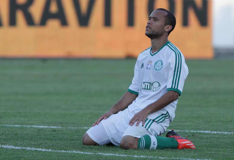 Ananias lamenta chance desperdiçada pelo Palmeiras contra o Boa EC