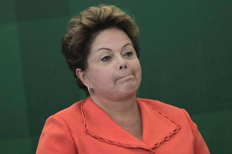 <p>Reportagem do <em>Fantástico</em> divulgou documentos que apontam que Dilma foi monitorada por serviço secreto americano</p>