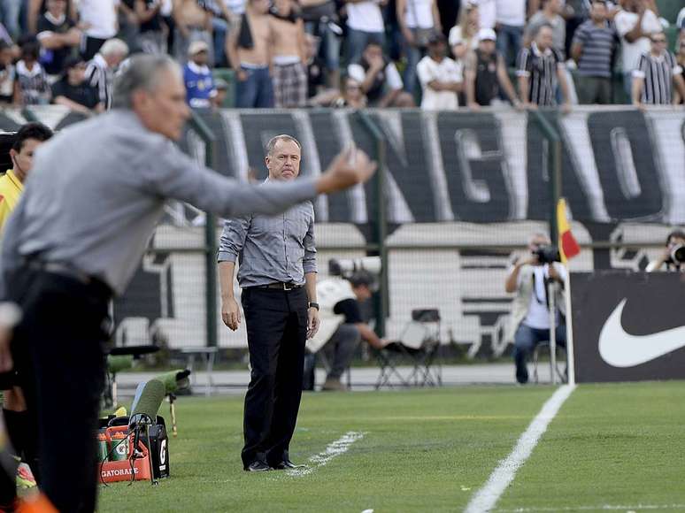 <p>Ex-técnico do Corinthians, Mano não conseguiu fazer seu time jogar</p>