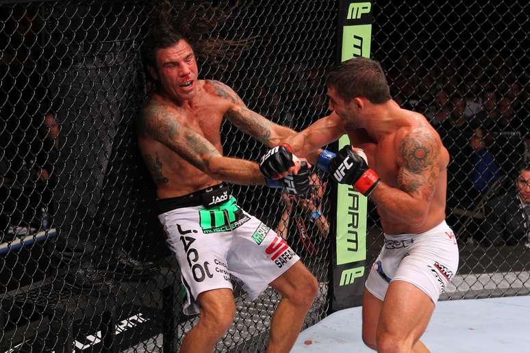 <p>Chad Mendes conseguiu o melhor nocaute do evento</p>