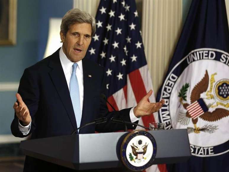 Secretário de Estado dos Estados Unidos, John Kerry, discursa sobre a situação na Síria, em Washington. Kerry disse neste domingo que testes provaram o uso da arma química sarin em ataques na Síria. 30/08/2013