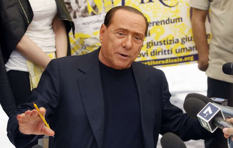 Berlusconi concede entrevista no dia 31 de agosto