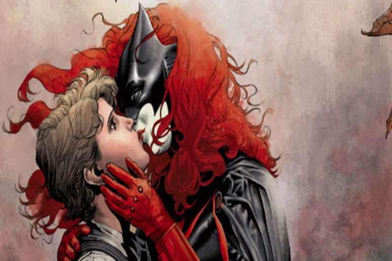As personagens na última edição de Batwoman (nº 17), na qual a heroína pediu a namorada em casamento