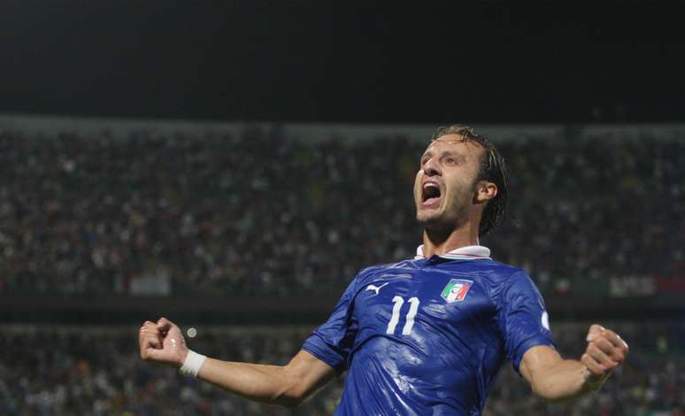 <p>Gilardino foi o autor do &uacute;nico gol da It&aacute;lia em dif&iacute;cil partida</p>