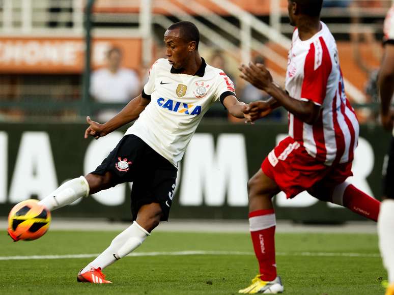 <p>Paulo Victor fez apenas dez jogos pelo Corinthians</p>