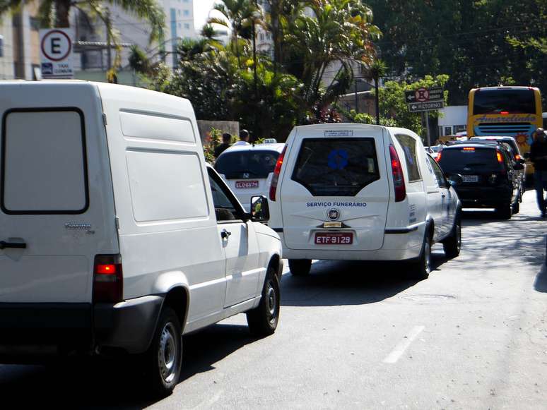 <p>O corpo do m&uacute;sico deixou o IML de S&atilde;o Paulo por volta das 14h30</p>